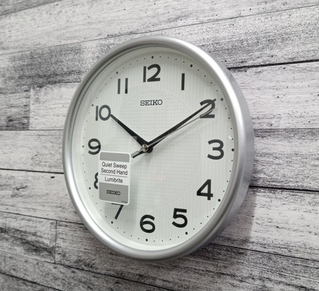 Zegar ścienny SEIKO QXA836S 21,5 cm srebrny luminescencyjna tarcza