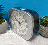 Budzik Seiko QHE206S 11x10 cm srebrny matowy