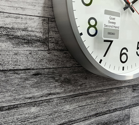 Zegar ścienny SEIKO QXA861S 30 cm aluminiowy srebrny